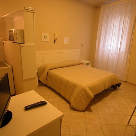 Guest House Roma ปาล์มเดดเซิร์ท ห้อง รูปภาพ